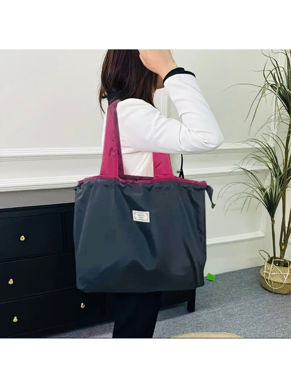 New - X-Large Capacity Two-Tone -Foldable Messenger Bag /Tote - Black /Maroon